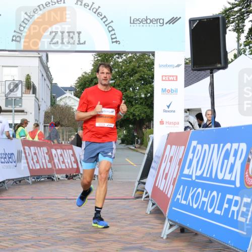 25.08.2024 - 20. Blankeneser Heldenlauf Strokosch-Dieckow http://msf.ph/oto/6820182 25.08.2024 09:46:52 Ziel 157 meine-sportfotos.de