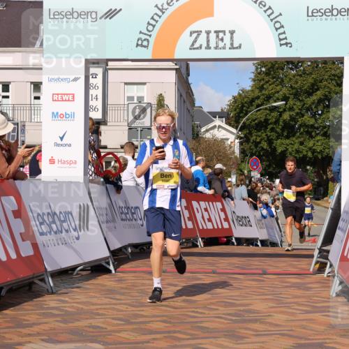 25.08.2024 - 20. Blankeneser Heldenlauf Strokosch-Dieckow http://msf.ph/oto/6820210 25.08.2024 10:22:06 Ziel 6142, 6246, 6532 meine-sportfotos.de