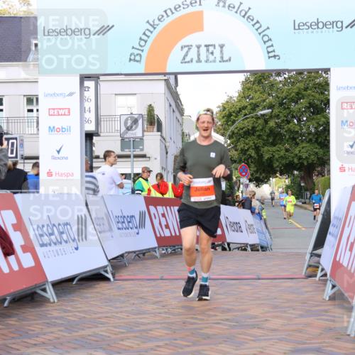 25.08.2024 - 20. Blankeneser Heldenlauf Strokosch-Dieckow http://msf.ph/oto/6820299 25.08.2024 09:47:13 Ziel 251 meine-sportfotos.de
