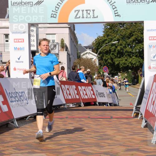 25.08.2024 - 20. Blankeneser Heldenlauf Strokosch-Dieckow http://msf.ph/oto/6820624 25.08.2024 10:22:16 Ziel 6347, 6491, 6529, 6532 meine-sportfotos.de
