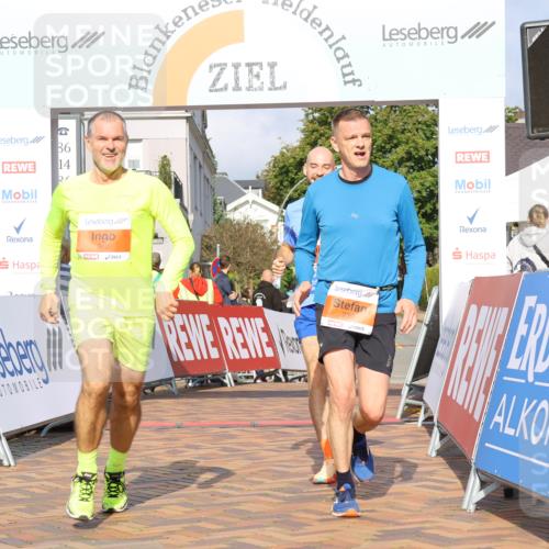 25.08.2024 - 20. Blankeneser Heldenlauf Strokosch-Dieckow http://msf.ph/oto/6820697 25.08.2024 09:47:27 Ziel 179, 239, 240 meine-sportfotos.de