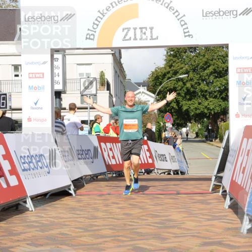 25.08.2024 - 20. Blankeneser Heldenlauf Strokosch-Dieckow http://msf.ph/oto/6821071 25.08.2024 09:47:39 Ziel 141 meine-sportfotos.de