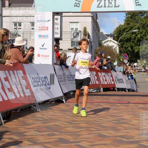 25.08.2024 - 20. Blankeneser Heldenlauf Strokosch-Dieckow http://msf.ph/oto/6821268 25.08.2024 10:22:49 Ziel 6406, 6531 meine-sportfotos.de