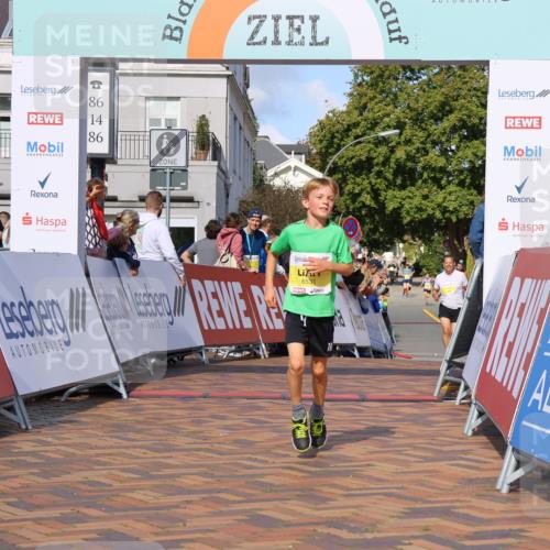 25.08.2024 - 20. Blankeneser Heldenlauf Strokosch-Dieckow http://msf.ph/oto/6821443 25.08.2024 10:22:53 Ziel 6406, 6528, 6531 meine-sportfotos.de