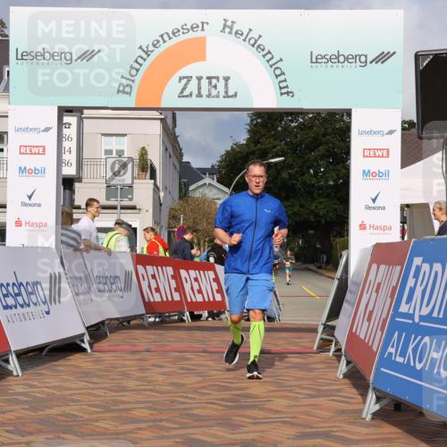 25.08.2024 - 20. Blankeneser Heldenlauf Strokosch-Dieckow http://msf.ph/oto/6821945 25.08.2024 09:48:45 Ziel 176, 268 meine-sportfotos.de