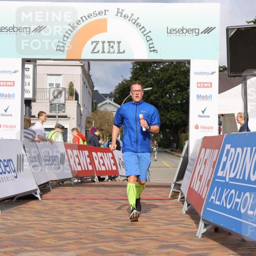 25.08.2024 - 20. Blankeneser Heldenlauf Strokosch-Dieckow http://msf.ph/oto/6821964 25.08.2024 09:48:45 Ziel 176, 268 meine-sportfotos.de