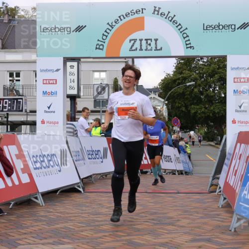 25.08.2024 - 20. Blankeneser Heldenlauf Strokosch-Dieckow http://msf.ph/oto/6822762 25.08.2024 09:49:50 Ziel 155, 283 meine-sportfotos.de