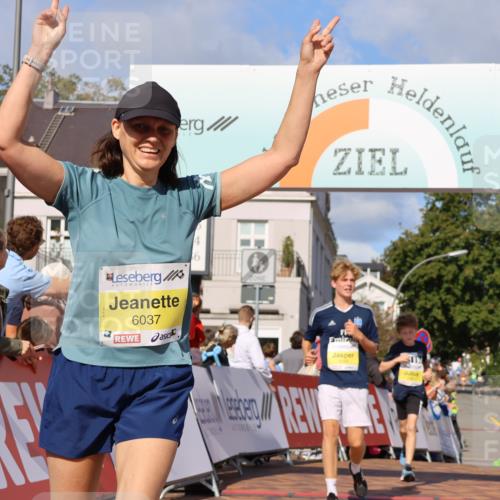 25.08.2024 - 20. Blankeneser Heldenlauf Strokosch-Dieckow http://msf.ph/oto/6823435 25.08.2024 10:23:16 Ziel 6037, 6236, 6237, 6346, 6382, 6415 meine-sportfotos.de