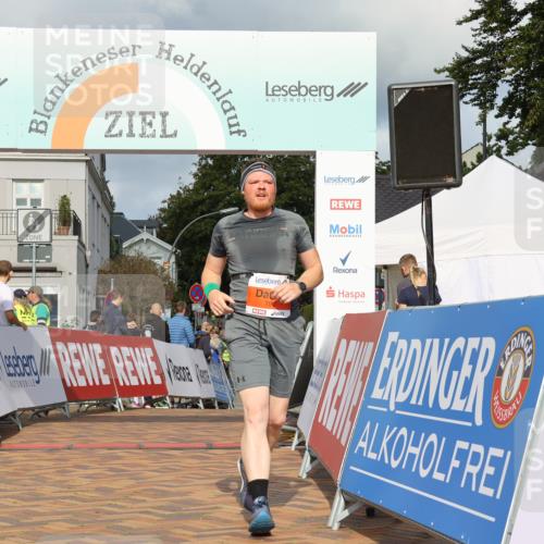 25.08.2024 - 20. Blankeneser Heldenlauf Strokosch-Dieckow http://msf.ph/oto/6823723 25.08.2024 09:51:10 Ziel 190 meine-sportfotos.de