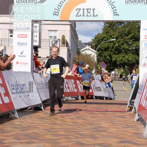 25.08.2024 - 20. Blankeneser Heldenlauf Strokosch-Dieckow http://msf.ph/oto/6823735 25.08.2024 10:23:23 Ziel 6059, 6182, 6346, 6382, 6445 meine-sportfotos.de