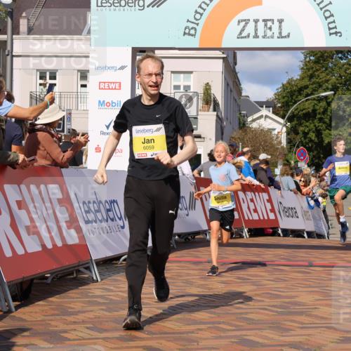 25.08.2024 - 20. Blankeneser Heldenlauf Strokosch-Dieckow http://msf.ph/oto/6823940 25.08.2024 10:23:24 Ziel 6059, 6182, 6346, 6382, 6445 meine-sportfotos.de