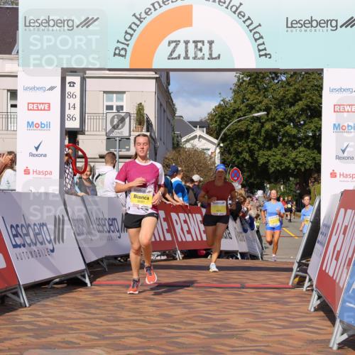 25.08.2024 - 20. Blankeneser Heldenlauf Strokosch-Dieckow http://msf.ph/oto/6824475 25.08.2024 10:23:53 Ziel 6001, 6091, 6167, 6511, 6515 meine-sportfotos.de