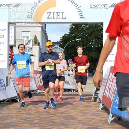 25.08.2024 - 20. Blankeneser Heldenlauf Strokosch-Dieckow http://msf.ph/oto/6825033 25.08.2024 10:24:10 Ziel 6048, 6110, 6256, 6257, 6372, 6494 meine-sportfotos.de