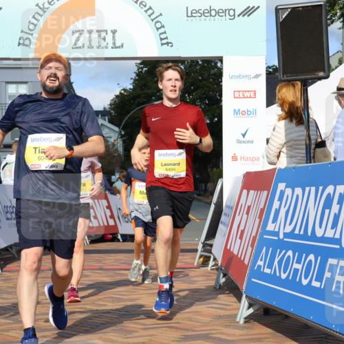 25.08.2024 - 20. Blankeneser Heldenlauf Strokosch-Dieckow http://msf.ph/oto/6825102 25.08.2024 10:24:11 Ziel 6048, 6110, 6256, 6257, 6372, 6494 meine-sportfotos.de