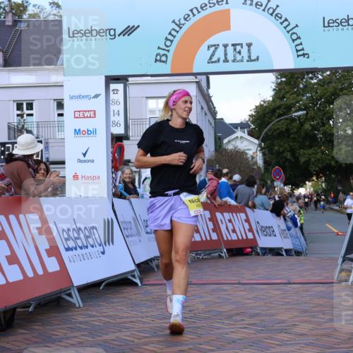 25.08.2024 - 20. Blankeneser Heldenlauf Strokosch-Dieckow http://msf.ph/oto/6825240 25.08.2024 10:24:28 Ziel 6310, 6460 meine-sportfotos.de