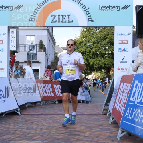 25.08.2024 - 20. Blankeneser Heldenlauf Strokosch-Dieckow http://msf.ph/oto/6825347 25.08.2024 10:24:36 Ziel 6413 meine-sportfotos.de