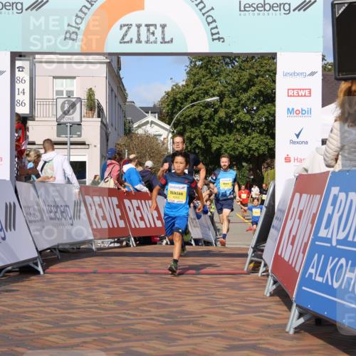 25.08.2024 - 20. Blankeneser Heldenlauf Strokosch-Dieckow http://msf.ph/oto/6825421 25.08.2024 10:24:45 Ziel 6140, 6261, 6265, 6449, 6450 meine-sportfotos.de