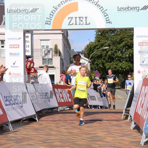 25.08.2024 - 20. Blankeneser Heldenlauf Strokosch-Dieckow http://msf.ph/oto/6826076 25.08.2024 10:25:05 Ziel 6050, 6227, 6240, 6447, 6448, 6475 meine-sportfotos.de