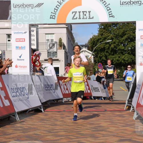 25.08.2024 - 20. Blankeneser Heldenlauf Strokosch-Dieckow http://msf.ph/oto/6826114 25.08.2024 10:25:06 Ziel 6240, 6447, 6448, 6475 meine-sportfotos.de