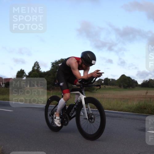 25.08.2024 - Elbe Triathlon Hamburg Fuchs,  Jonas http://msf.ph/oto/6826392 25.08.2024 08:50:44 Radfahren 78 meine-sportfotos.de