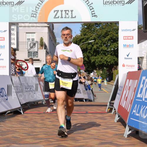 25.08.2024 - 20. Blankeneser Heldenlauf Strokosch-Dieckow http://msf.ph/oto/6826459 25.08.2024 10:25:15 Ziel 6006, 6240, 6447, 6496 meine-sportfotos.de