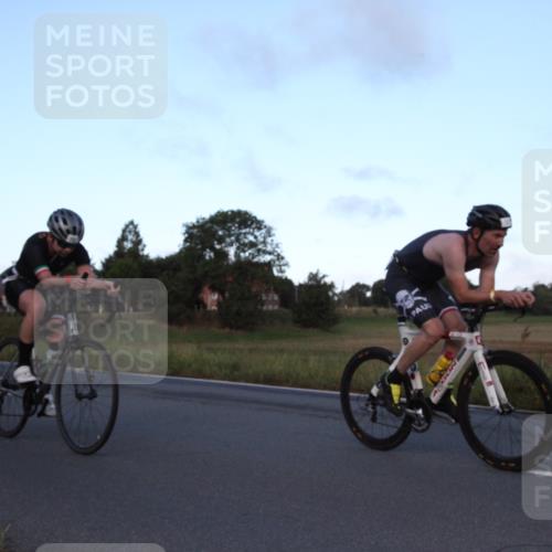 25.08.2024 - Elbe Triathlon Hamburg Fuchs,  Jonas http://msf.ph/oto/6826521 25.08.2024 08:54:28 Radfahren 92, 182, 81, 89 meine-sportfotos.de
