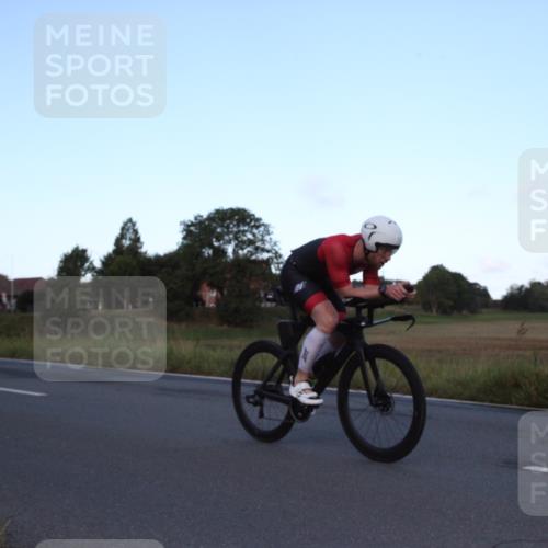 25.08.2024 - Elbe Triathlon Hamburg Fuchs,  Jonas http://msf.ph/oto/6826742 25.08.2024 08:58:20 Radfahren 123, 114, 87 meine-sportfotos.de