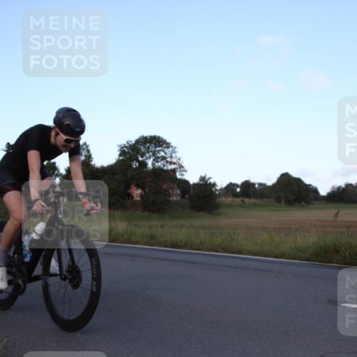 25.08.2024 - Elbe Triathlon Hamburg Fuchs,  Jonas http://msf.ph/oto/6826784 25.08.2024 08:59:53 Radfahren 133, 90 meine-sportfotos.de