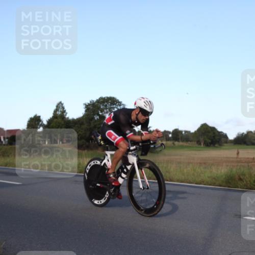 25.08.2024 - Elbe Triathlon Hamburg Fuchs,  Jonas http://msf.ph/oto/6826859 25.08.2024 09:01:46 Radfahren 67, 66, 59 meine-sportfotos.de