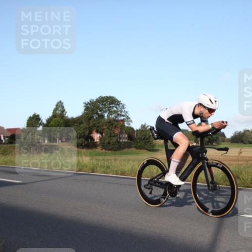 25.08.2024 - Elbe Triathlon Hamburg Fuchs,  Jonas http://msf.ph/oto/6826909 25.08.2024 09:03:58 Radfahren 257, 93 meine-sportfotos.de