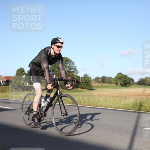 25.08.2024 - Elbe Triathlon Hamburg Fuchs,  Jonas http://msf.ph/oto/6826963 25.08.2024 09:05:50 Radfahren 296 meine-sportfotos.de