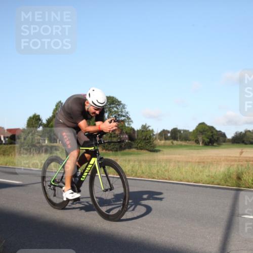 25.08.2024 - Elbe Triathlon Hamburg Fuchs,  Jonas http://msf.ph/oto/6826989 25.08.2024 09:06:43 Radfahren 62, 172 meine-sportfotos.de