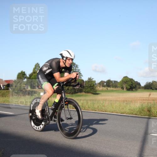 25.08.2024 - Elbe Triathlon Hamburg Fuchs,  Jonas http://msf.ph/oto/6827039 25.08.2024 09:07:31 Radfahren 203, 100, 298, 159, 316, 99 meine-sportfotos.de