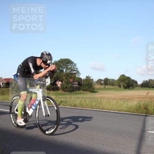 25.08.2024 - Elbe Triathlon Hamburg Fuchs,  Jonas http://msf.ph/oto/6827051 25.08.2024 09:07:42 Radfahren 99, 37, 39, 89, 188 meine-sportfotos.de