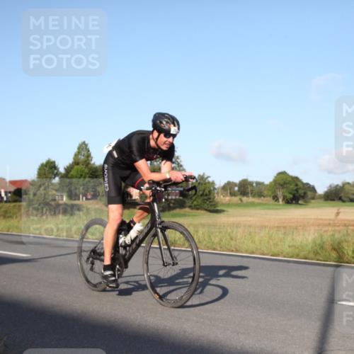 25.08.2024 - Elbe Triathlon Hamburg Fuchs,  Jonas http://msf.ph/oto/6827078 25.08.2024 09:07:57 Radfahren 197, 81, 294, 92, 169, 180, 311 meine-sportfotos.de