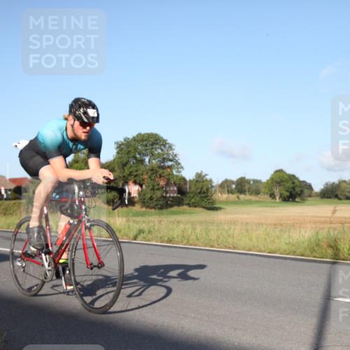 25.08.2024 - Elbe Triathlon Hamburg Fuchs,  Jonas http://msf.ph/oto/6827100 25.08.2024 09:08:12 Radfahren 34, 167, 274, 204, 275, 236 meine-sportfotos.de