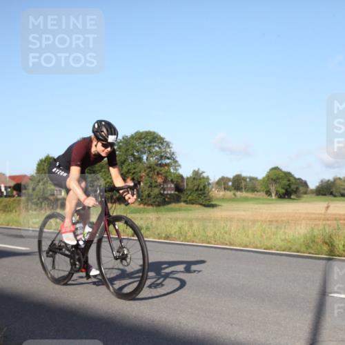25.08.2024 - Elbe Triathlon Hamburg Fuchs,  Jonas http://msf.ph/oto/6827126 25.08.2024 09:08:26 Radfahren 42, 153, 120 meine-sportfotos.de