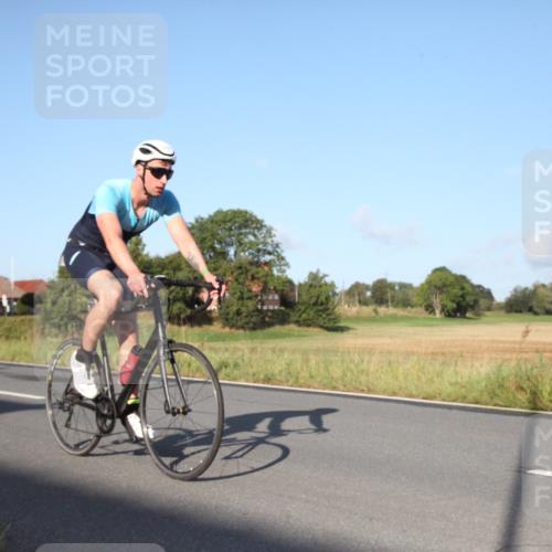 25.08.2024 - Elbe Triathlon Hamburg Fuchs,  Jonas http://msf.ph/oto/6827151 25.08.2024 09:08:49 Radfahren 91, 211, 205, 266, 179, 208, 110, 283 meine-sportfotos.de