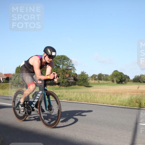 25.08.2024 - Elbe Triathlon Hamburg Fuchs,  Jonas http://msf.ph/oto/6827183 25.08.2024 09:09:01 Radfahren 283, 84, 56, 209, 241, 310 meine-sportfotos.de