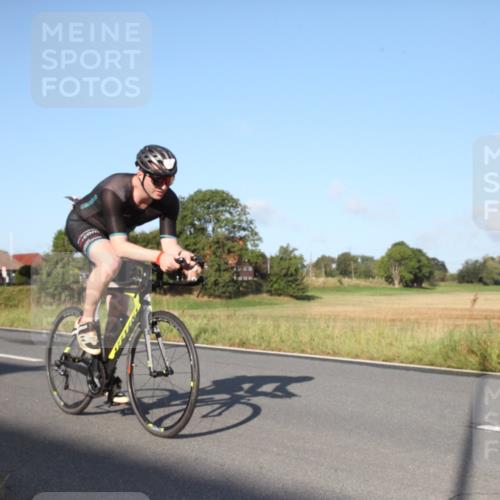 25.08.2024 - Elbe Triathlon Hamburg Fuchs,  Jonas http://msf.ph/oto/6827209 25.08.2024 09:09:13 Radfahren 278, 161, 105, 142, 261 meine-sportfotos.de