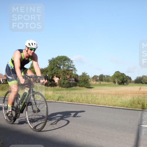 25.08.2024 - Elbe Triathlon Hamburg Fuchs,  Jonas http://msf.ph/oto/6827263 25.08.2024 09:09:49 Radfahren 285, 237 meine-sportfotos.de