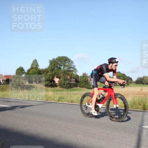 25.08.2024 - Elbe Triathlon Hamburg Fuchs,  Jonas http://msf.ph/oto/6827281 25.08.2024 09:10:10 Radfahren 95, 166, 64, 248, 60 meine-sportfotos.de
