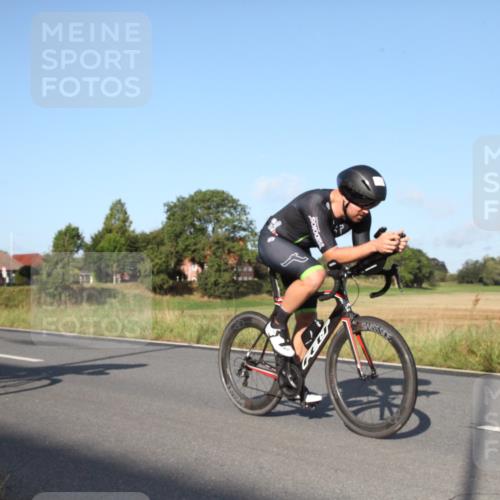 25.08.2024 - Elbe Triathlon Hamburg Fuchs,  Jonas http://msf.ph/oto/6827291 25.08.2024 09:10:22 Radfahren 35, 158, 258, 86 meine-sportfotos.de