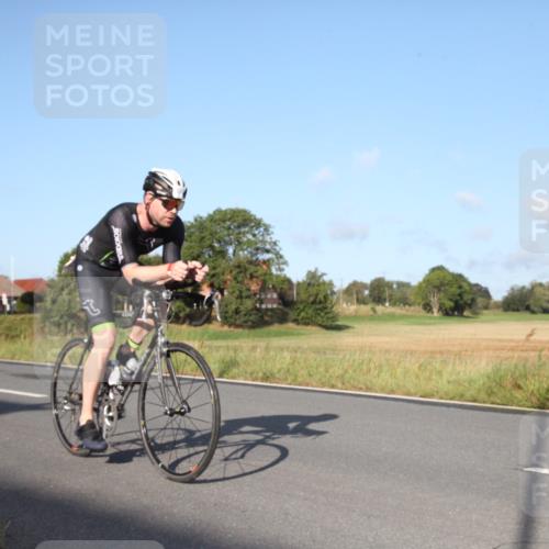 25.08.2024 - Elbe Triathlon Hamburg Fuchs,  Jonas http://msf.ph/oto/6827387 25.08.2024 09:11:39 Radfahren 282, 61, 293, 193, 87, 52, 157 meine-sportfotos.de