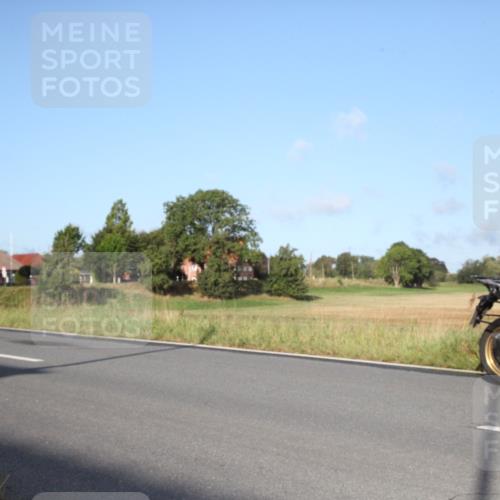 25.08.2024 - Elbe Triathlon Hamburg Fuchs,  Jonas http://msf.ph/oto/6827420 25.08.2024 09:12:03 Radfahren 194, 43, 135 meine-sportfotos.de