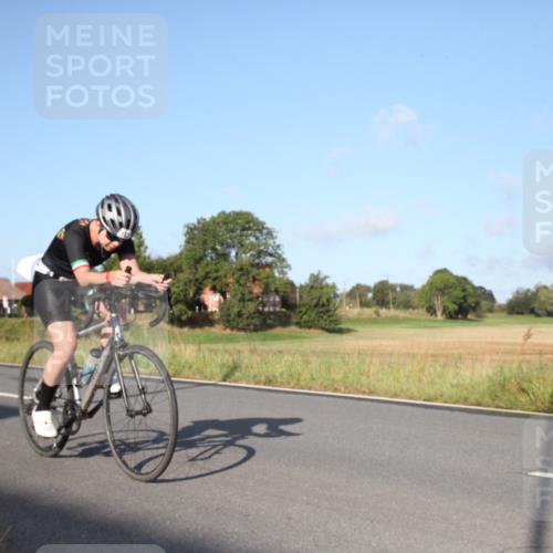 25.08.2024 - Elbe Triathlon Hamburg Fuchs,  Jonas http://msf.ph/oto/6827443 25.08.2024 09:12:16 Radfahren 83, 185, 182 meine-sportfotos.de