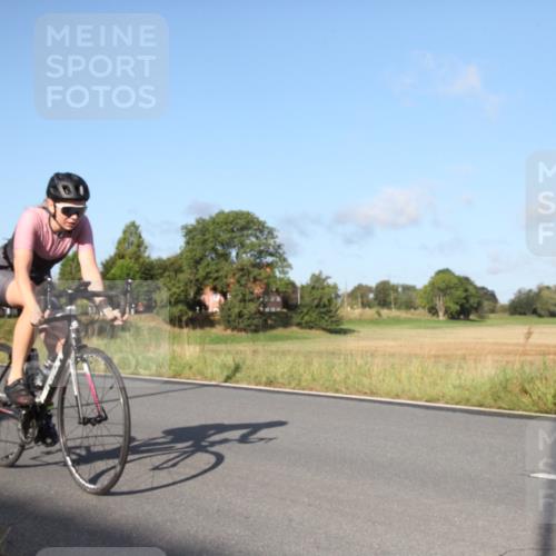 25.08.2024 - Elbe Triathlon Hamburg Fuchs,  Jonas http://msf.ph/oto/6827483 25.08.2024 09:13:00 Radfahren 131, 145, 130 meine-sportfotos.de