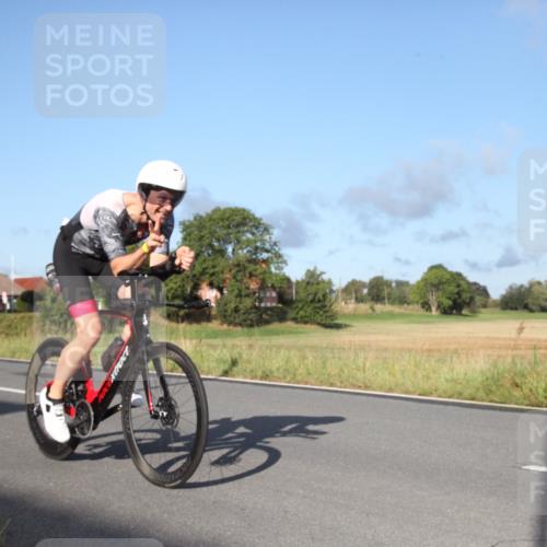 25.08.2024 - Elbe Triathlon Hamburg Fuchs,  Jonas http://msf.ph/oto/6827518 25.08.2024 09:13:43 Radfahren 138, 55, 143 meine-sportfotos.de