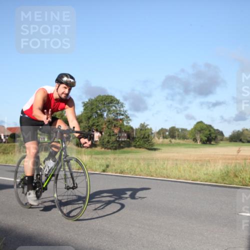 25.08.2024 - Elbe Triathlon Hamburg Fuchs,  Jonas http://msf.ph/oto/6827557 25.08.2024 09:14:15 Radfahren 163, 385, 271, 305, 175 meine-sportfotos.de