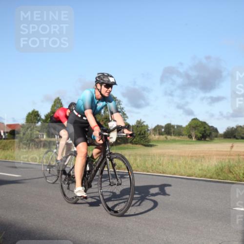25.08.2024 - Elbe Triathlon Hamburg Fuchs,  Jonas http://msf.ph/oto/6827564 25.08.2024 09:14:32 Radfahren 90, 136, 403, 250 meine-sportfotos.de